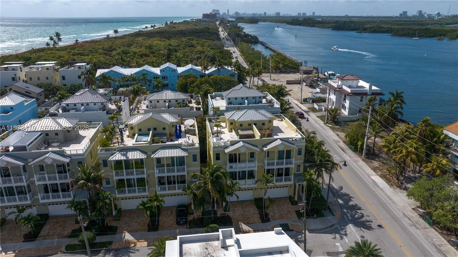 346 Elm St A-10, Hollywood, Florida 33019, Hollywood, Florida 33019, 4 Bedrooms Bedrooms, ,4 BathroomsBathrooms,Residential,For Sale,346 Elm St A-10, Hollywood, Florida 33019,A11978119