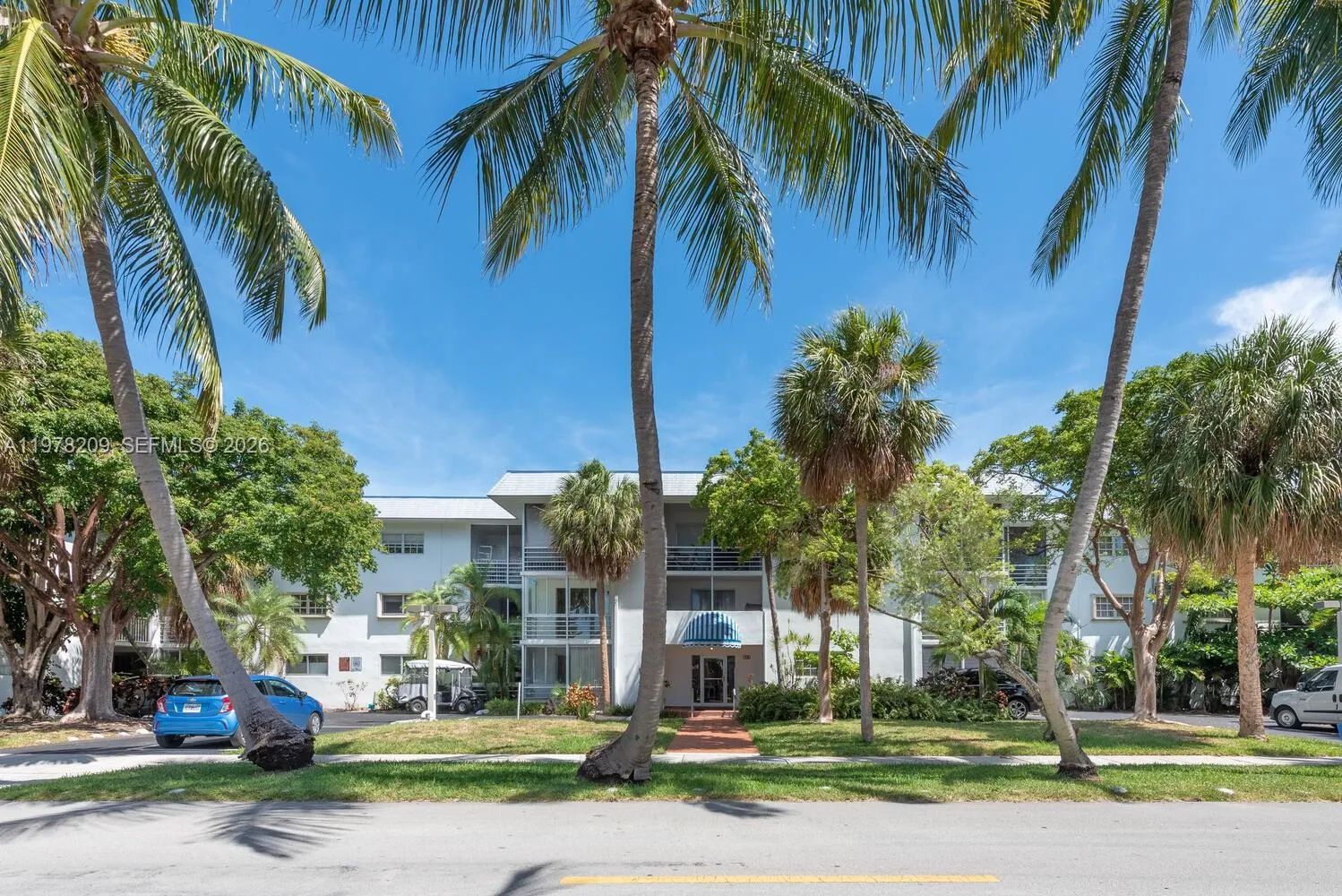 251 Galen Dr 115e, Key Biscayne, Florida 33149, Key Biscayne, Florida 33149, 1 Bedroom Bedrooms, ,2 BathroomsBathrooms,Residential Lease,For Rent,251 Galen Dr 115e, Key Biscayne, Florida 33149,A11978209