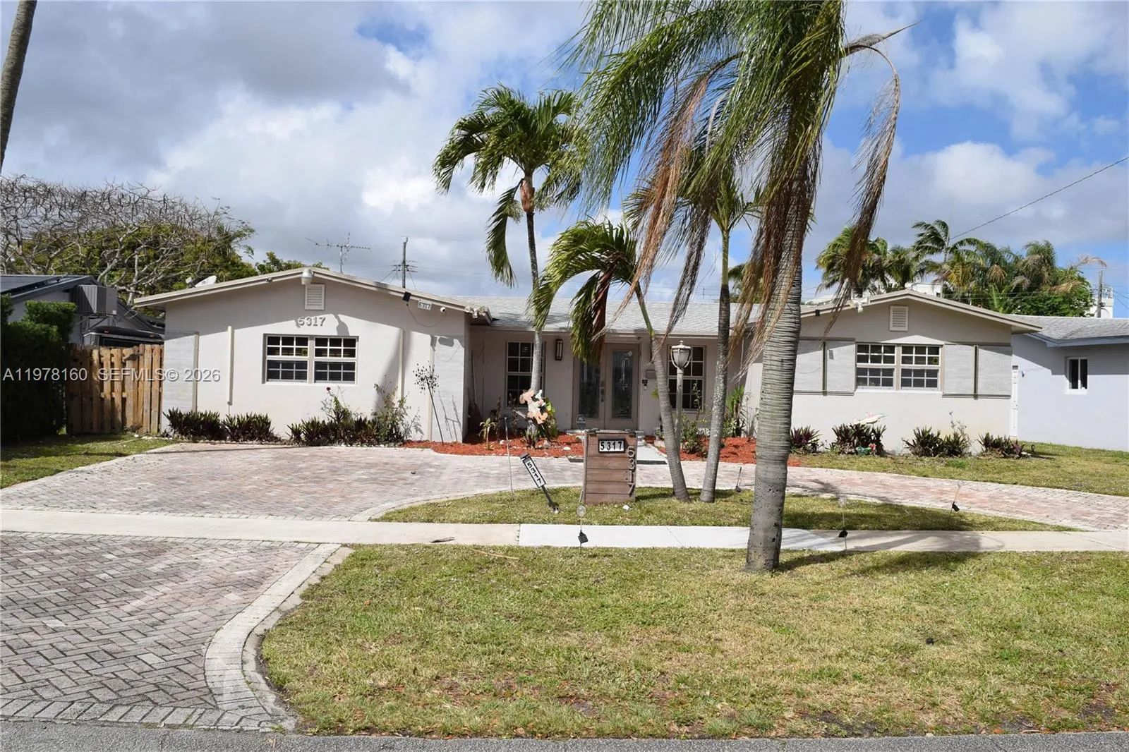 5317 Van Buren St, Hollywood, Florida 33021, Hollywood, Florida 33021, 3 Bedrooms Bedrooms, ,2 BathroomsBathrooms,Residential,For Sale,5317 Van Buren St, Hollywood, Florida 33021,A11978160