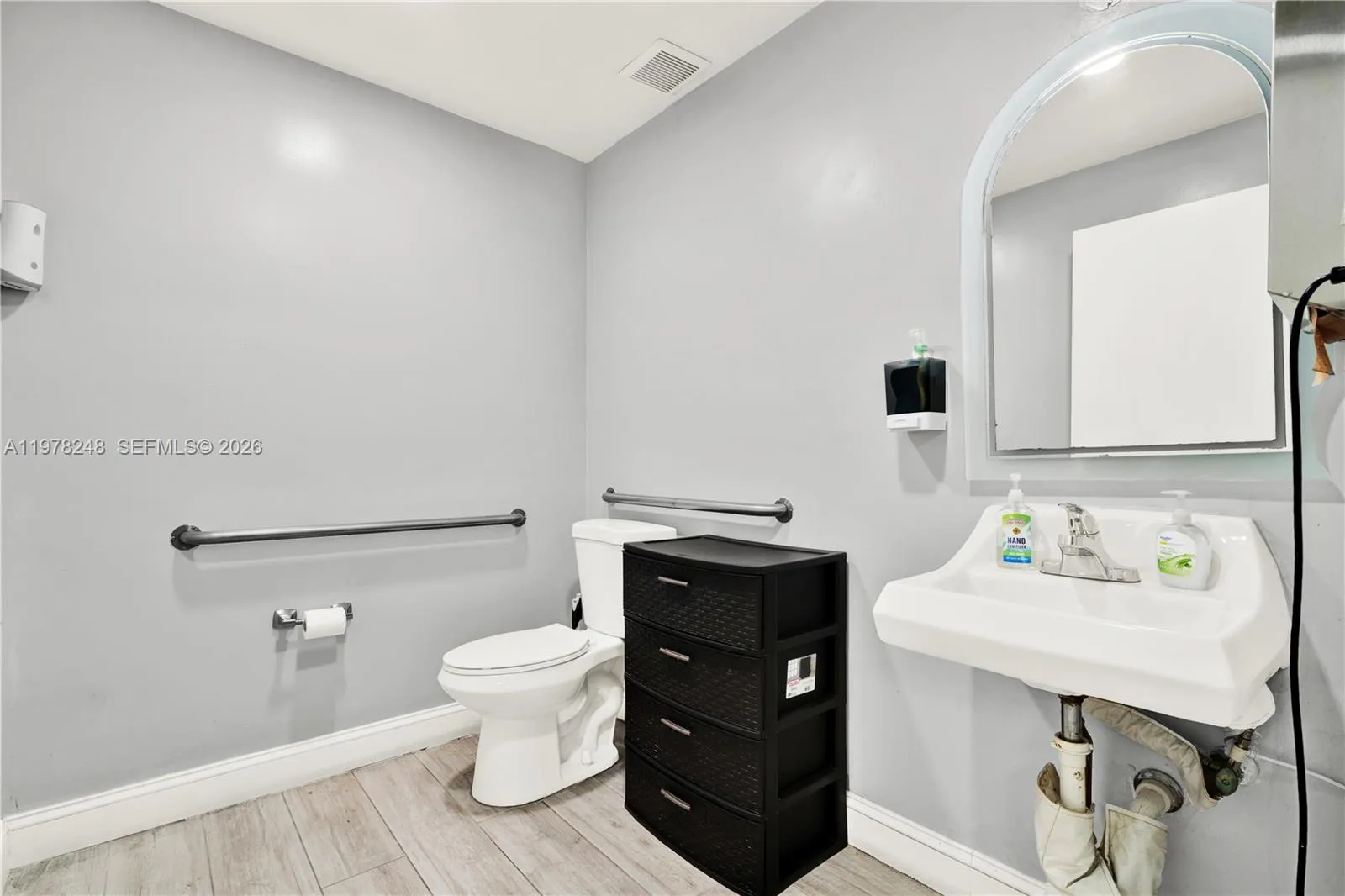 7770 Nw 46th St 23, Doral, Florida 33166, Doral, Florida 33166, ,Commercial Sale,For Sale,7770 Nw 46th St 23, Doral, Florida 33166,A11978248