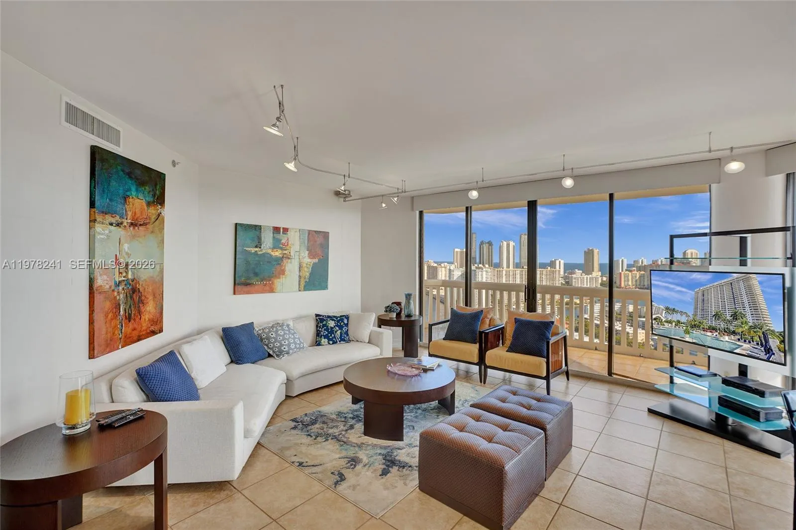 2000 Island Blvd 2802, Aventura, Florida 33160, Aventura, Florida 33160, 2 Bedrooms Bedrooms, ,2 BathroomsBathrooms,Residential Lease,For Rent,2000 Island Blvd 2802, Aventura, Florida 33160,A11978241