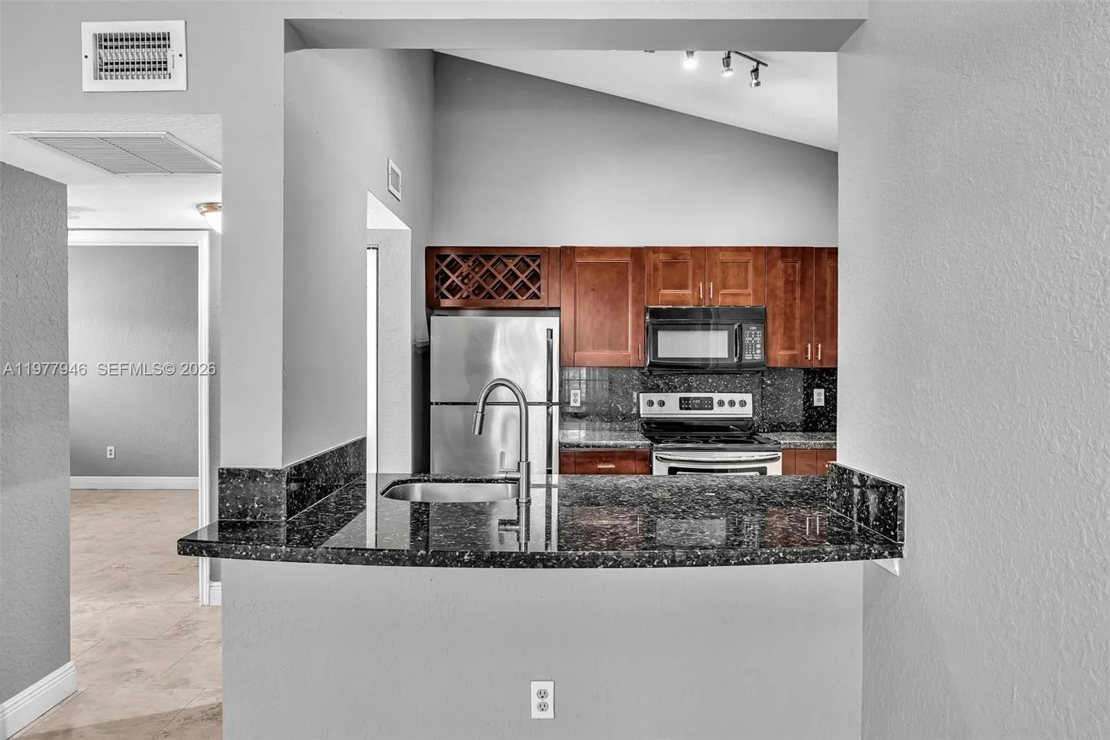 2881 N Oakland Forest Dr 212, Oakland Park, Florid, Oakland Park, Florida 33309, 2 Bedrooms Bedrooms, ,2 BathroomsBathrooms,Residential Lease,For Rent,2881 N Oakland Forest Dr 212, Oakland Park, Florid,A11977946