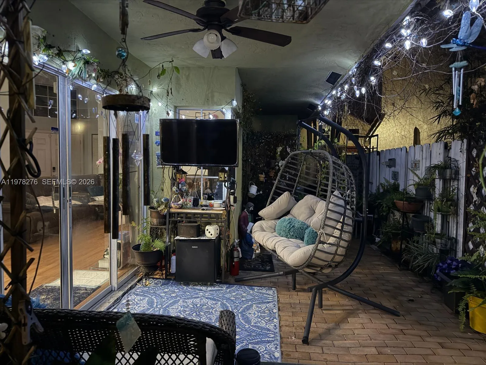 400 Somerset Way, Weston, Florida 33326, Weston, Florida 33326, 3 Bedrooms Bedrooms, ,2 BathroomsBathrooms,Residential,For Sale,400 Somerset Way, Weston, Florida 33326,A11978276