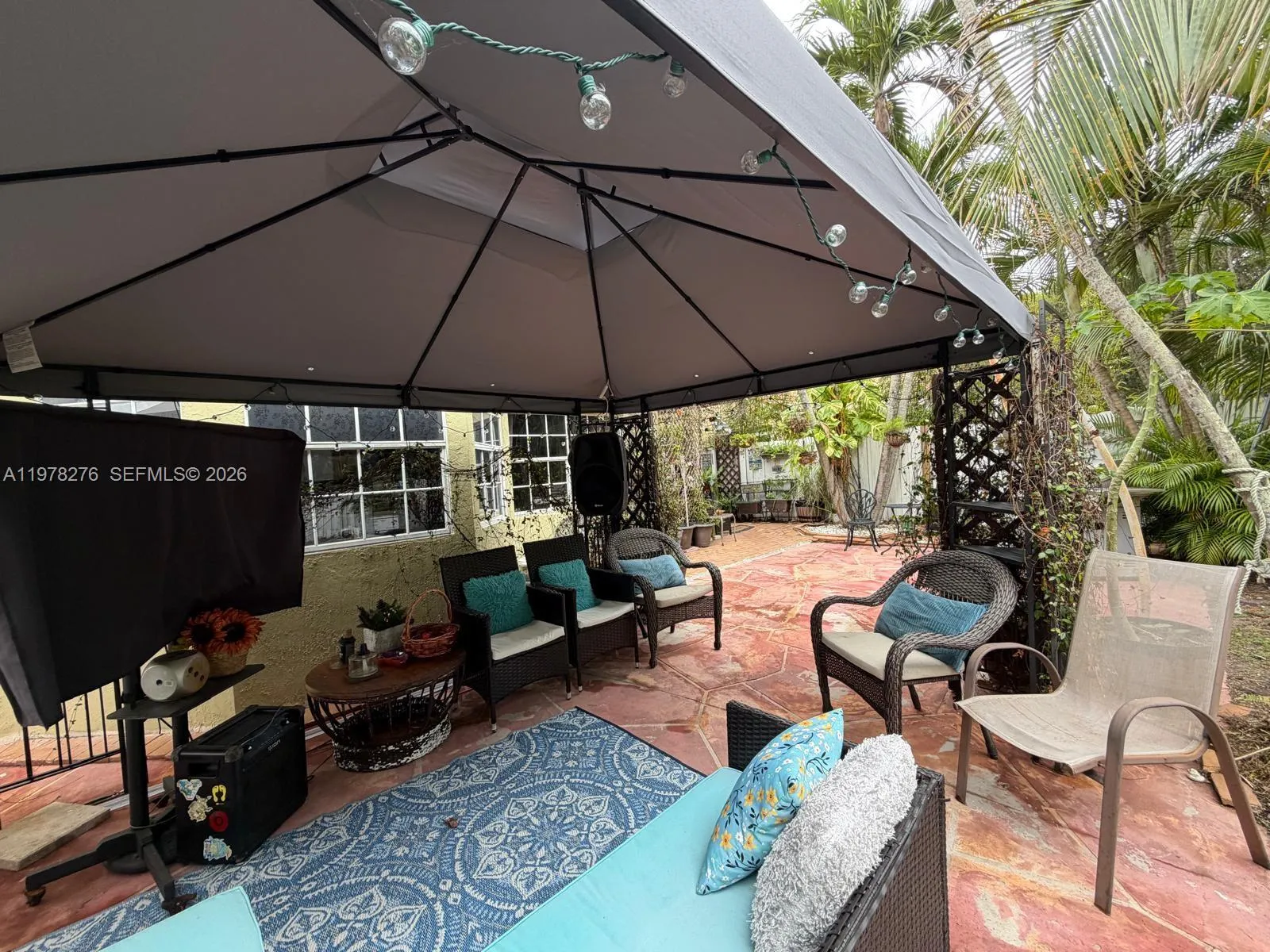 400 Somerset Way, Weston, Florida 33326, Weston, Florida 33326, 3 Bedrooms Bedrooms, ,2 BathroomsBathrooms,Residential,For Sale,400 Somerset Way, Weston, Florida 33326,A11978276