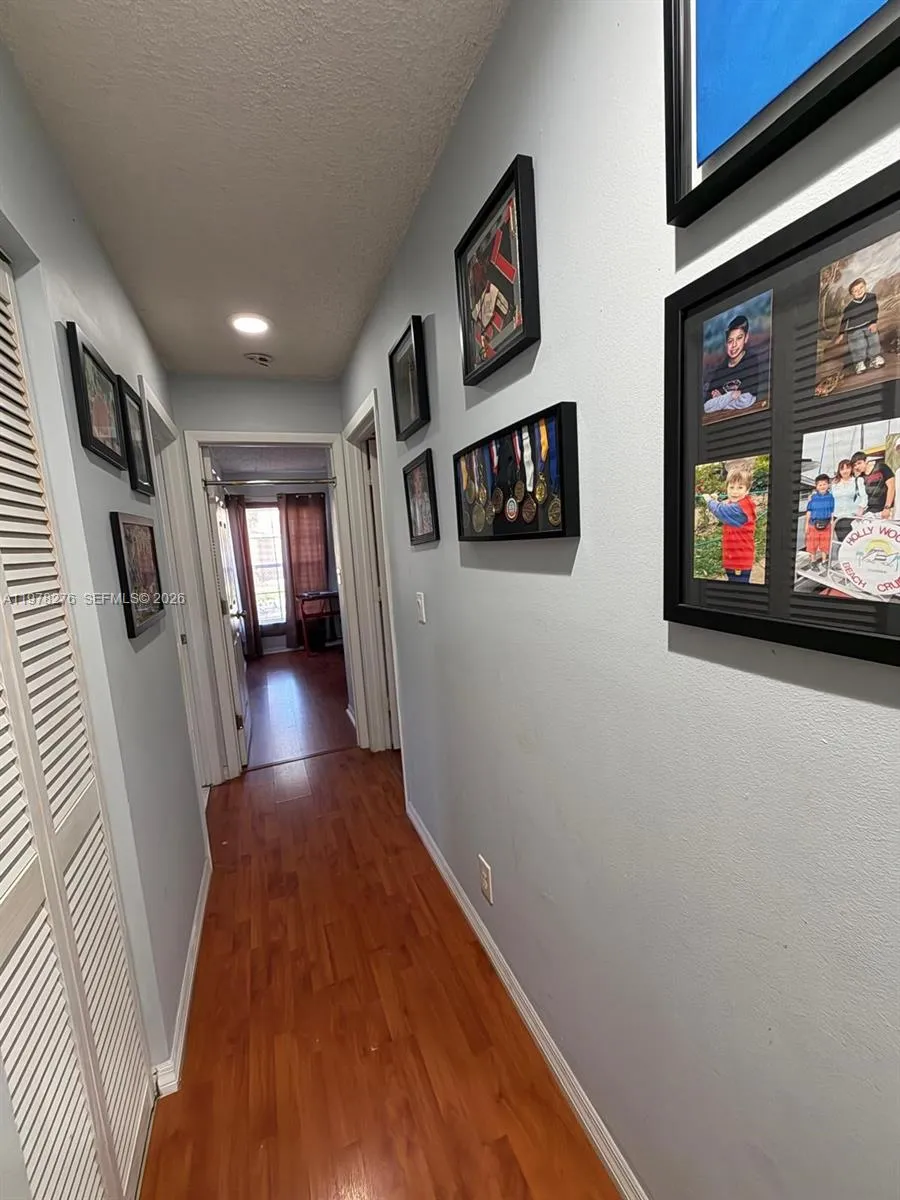 400 Somerset Way, Weston, Florida 33326, Weston, Florida 33326, 3 Bedrooms Bedrooms, ,2 BathroomsBathrooms,Residential,For Sale,400 Somerset Way, Weston, Florida 33326,A11978276