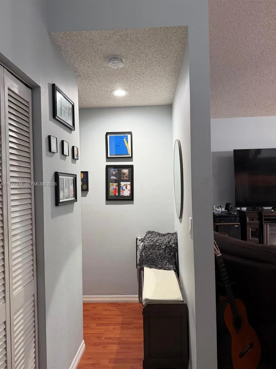 400 Somerset Way, Weston, Florida 33326, Weston, Florida 33326, 3 Bedrooms Bedrooms, ,2 BathroomsBathrooms,Residential,For Sale,400 Somerset Way, Weston, Florida 33326,A11978276