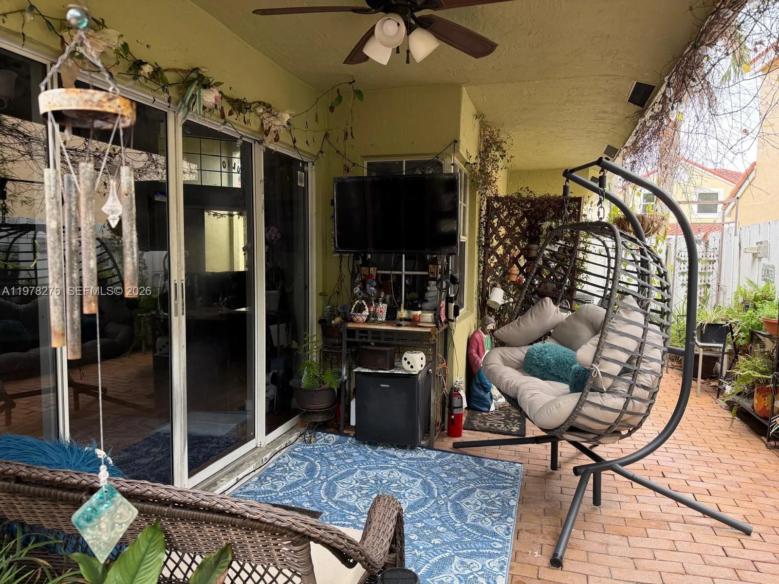 400 Somerset Way, Weston, Florida 33326, Weston, Florida 33326, 3 Bedrooms Bedrooms, ,2 BathroomsBathrooms,Residential,For Sale,400 Somerset Way, Weston, Florida 33326,A11978276
