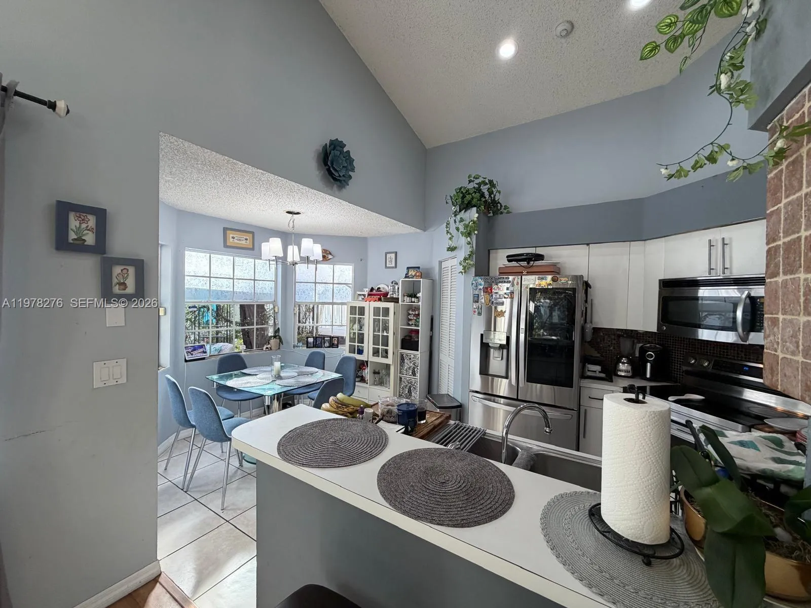 400 Somerset Way, Weston, Florida 33326, Weston, Florida 33326, 3 Bedrooms Bedrooms, ,2 BathroomsBathrooms,Residential,For Sale,400 Somerset Way, Weston, Florida 33326,A11978276