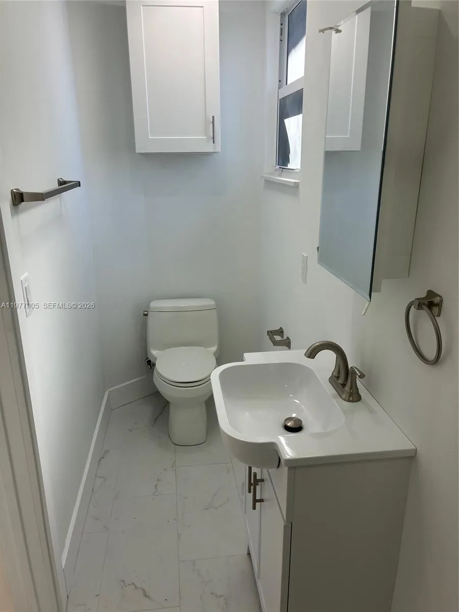 1530 Ne 33rd St 1530, Pompano Beach, Florida 33064, Pompano Beach, Florida 33064, 2 Bedrooms Bedrooms, ,1 BathroomBathrooms,Residential Lease,For Rent,1530 Ne 33rd St 1530, Pompano Beach, Florida 33064,A11977905