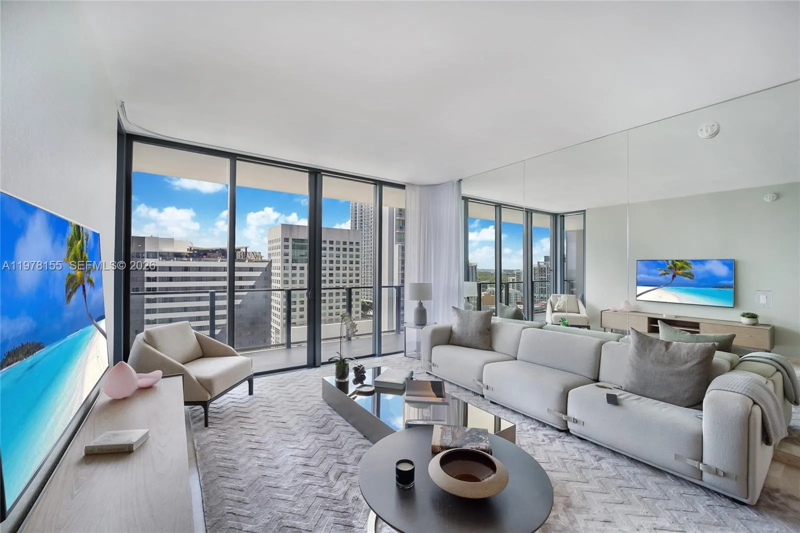88 Sw 7th St 1810, Miami, Florida 33130, Miami, Florida 33130, 2 Bedrooms Bedrooms, ,2 BathroomsBathrooms,Residential Lease,For Rent,88 Sw 7th St 1810, Miami, Florida 33130,A11978155