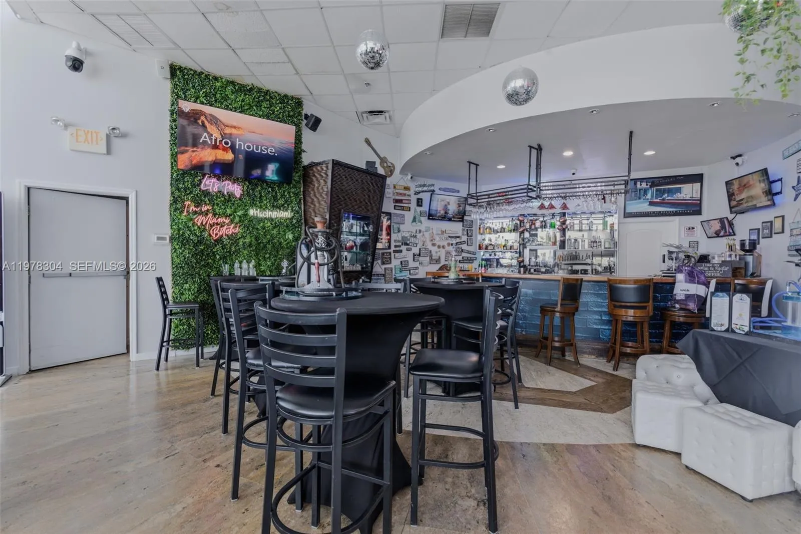 5445 Collins Ave L6 & Cu2a, Miami Beach, Flori, Miami Beach, Florida 33140, ,Commercial Sale,For Sale,5445 Collins Ave L6 & Cu2a, Miami Beach, Flori,A11978304