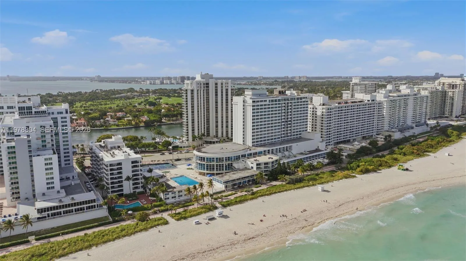 5445 Collins Ave L6 & Cu2a, Miami Beach, Flori, Miami Beach, Florida 33140, ,Commercial Sale,For Sale,5445 Collins Ave L6 & Cu2a, Miami Beach, Flori,A11978304