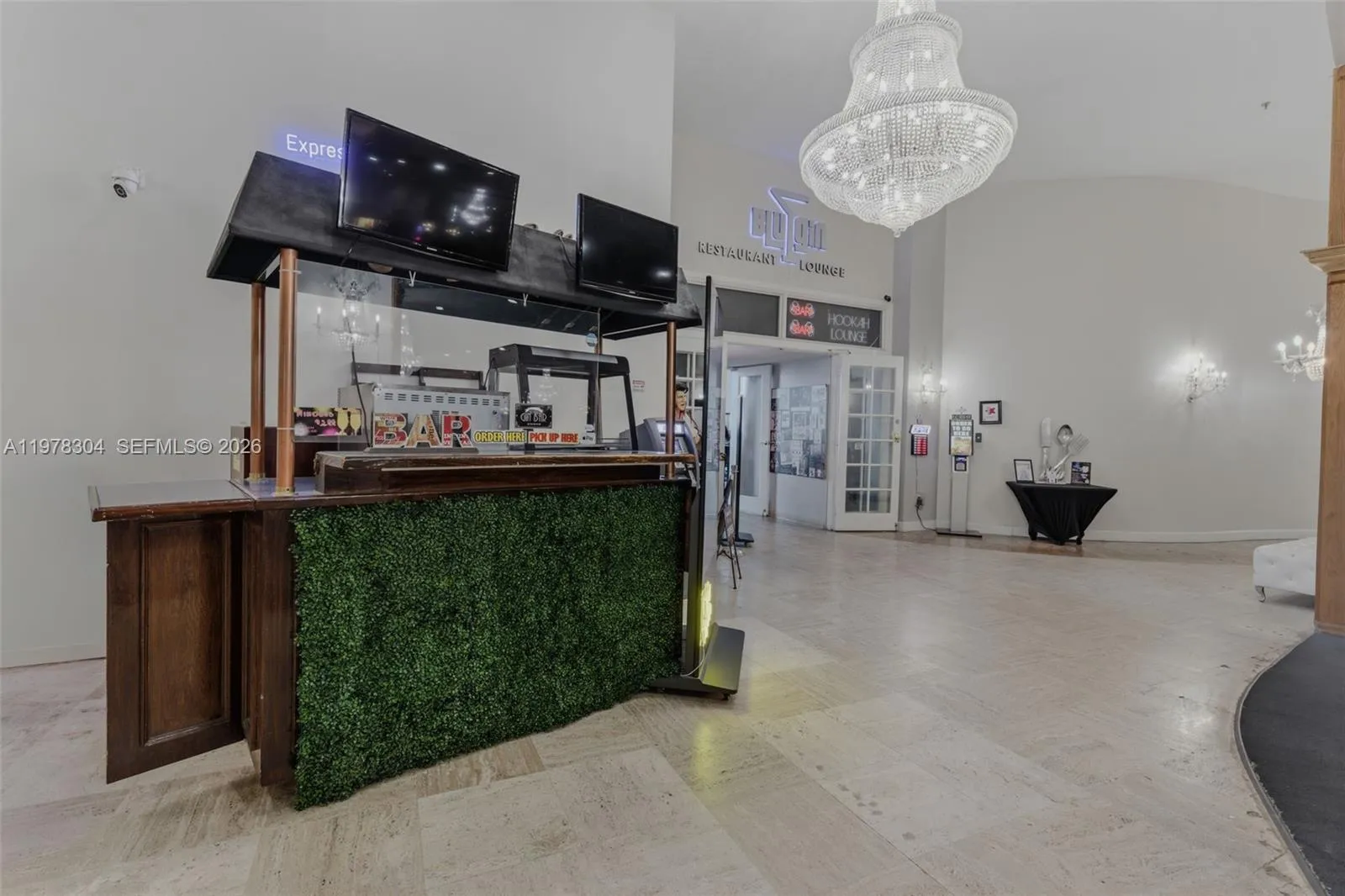 5445 Collins Ave L6 & Cu2a, Miami Beach, Flori, Miami Beach, Florida 33140, ,Commercial Sale,For Sale,5445 Collins Ave L6 & Cu2a, Miami Beach, Flori,A11978304