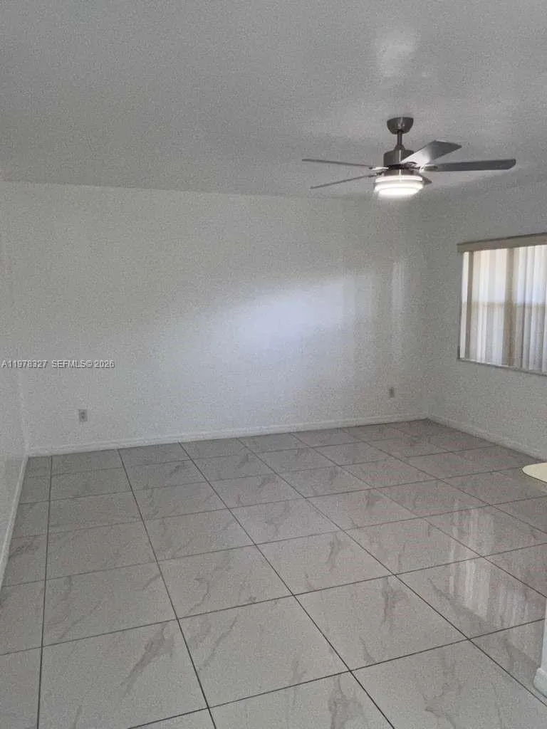 7505 Sw 82nd St 322, Miami, Florida 33143, Miami, Florida 33143, 1 Bedroom Bedrooms, ,1 BathroomBathrooms,Residential Lease,For Rent,7505 Sw 82nd St 322, Miami, Florida 33143,A11978327