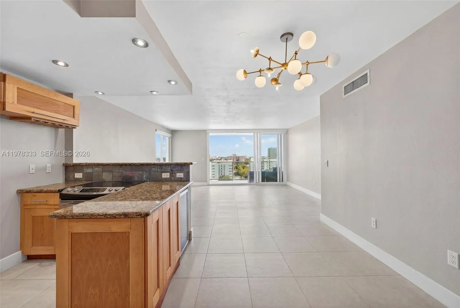 1000 West Ave 910, Miami Beach, Florida 33139, Miami Beach, Florida 33139, 1 Bedroom Bedrooms, ,1 BathroomBathrooms,Residential,For Sale,1000 West Ave 910, Miami Beach, Florida 33139,A11978333