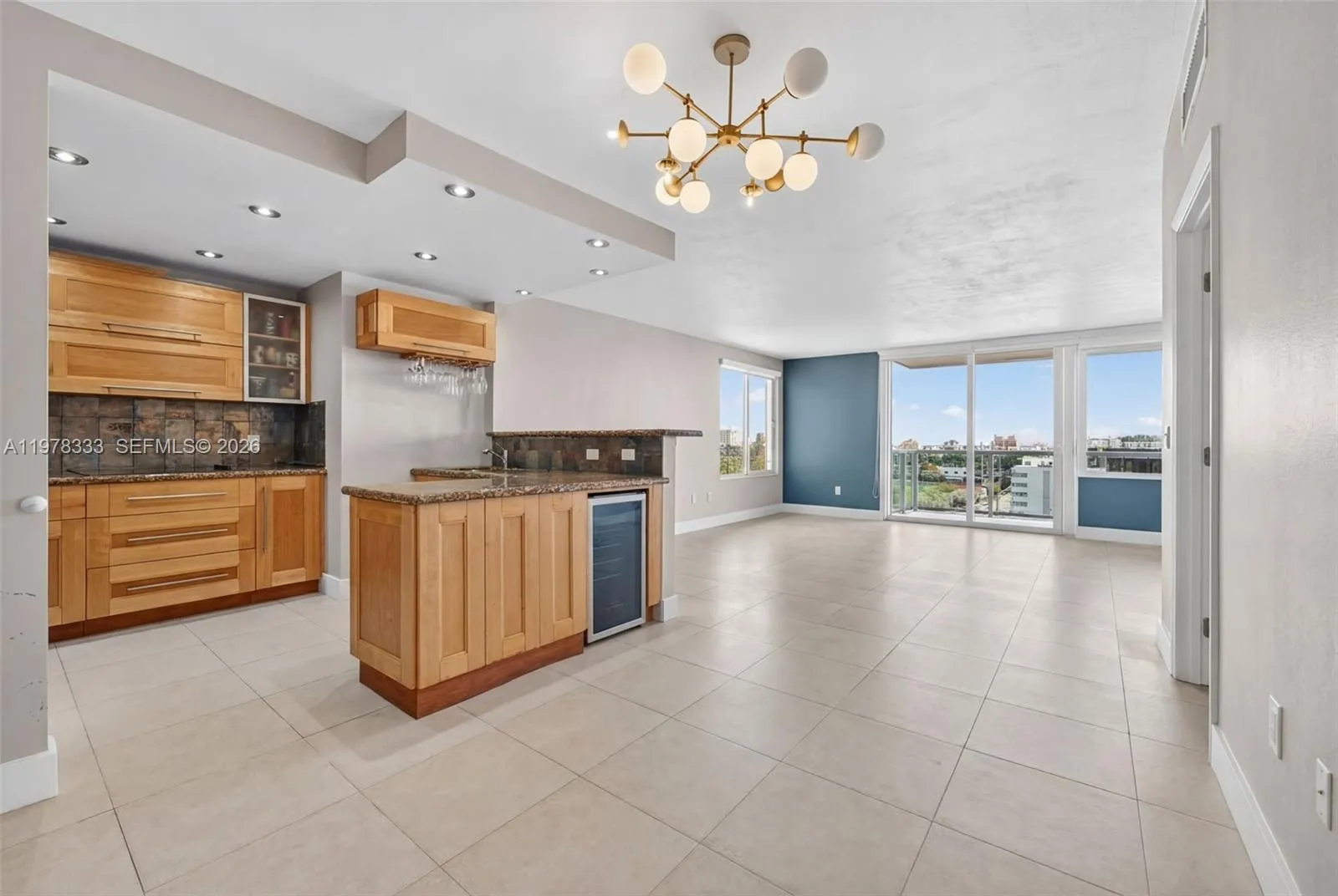 1000 West Ave 910, Miami Beach, Florida 33139, Miami Beach, Florida 33139, 1 Bedroom Bedrooms, ,1 BathroomBathrooms,Residential,For Sale,1000 West Ave 910, Miami Beach, Florida 33139,A11978333