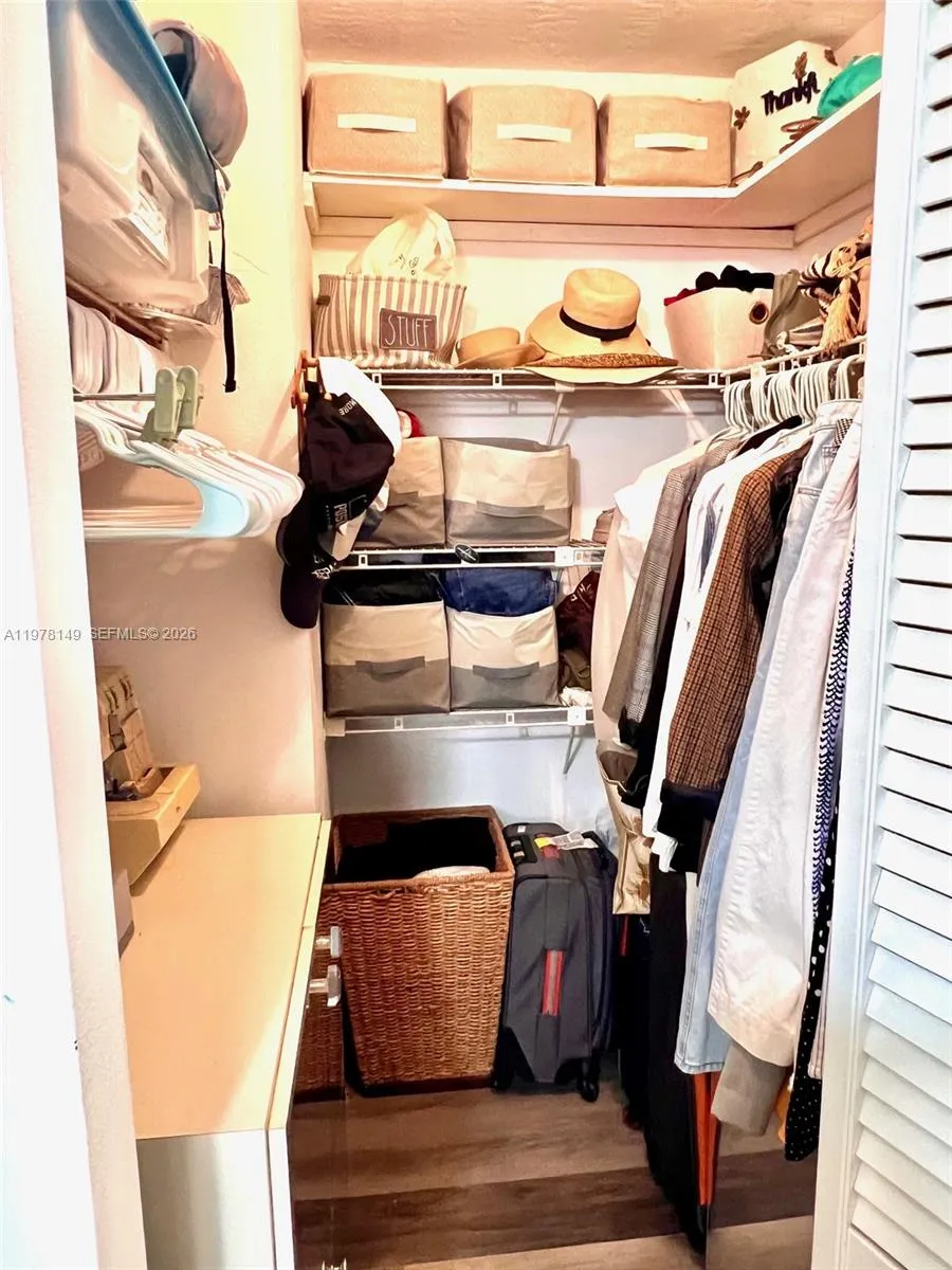 2811 Somerset Dr 211, Lauderdale Lakes, Florida 33, Lauderdale Lakes, Florida 33311, 2 Bedrooms Bedrooms, ,2 BathroomsBathrooms,Residential Lease,For Rent,2811 Somerset Dr 211, Lauderdale Lakes, Florida 33,A11978149