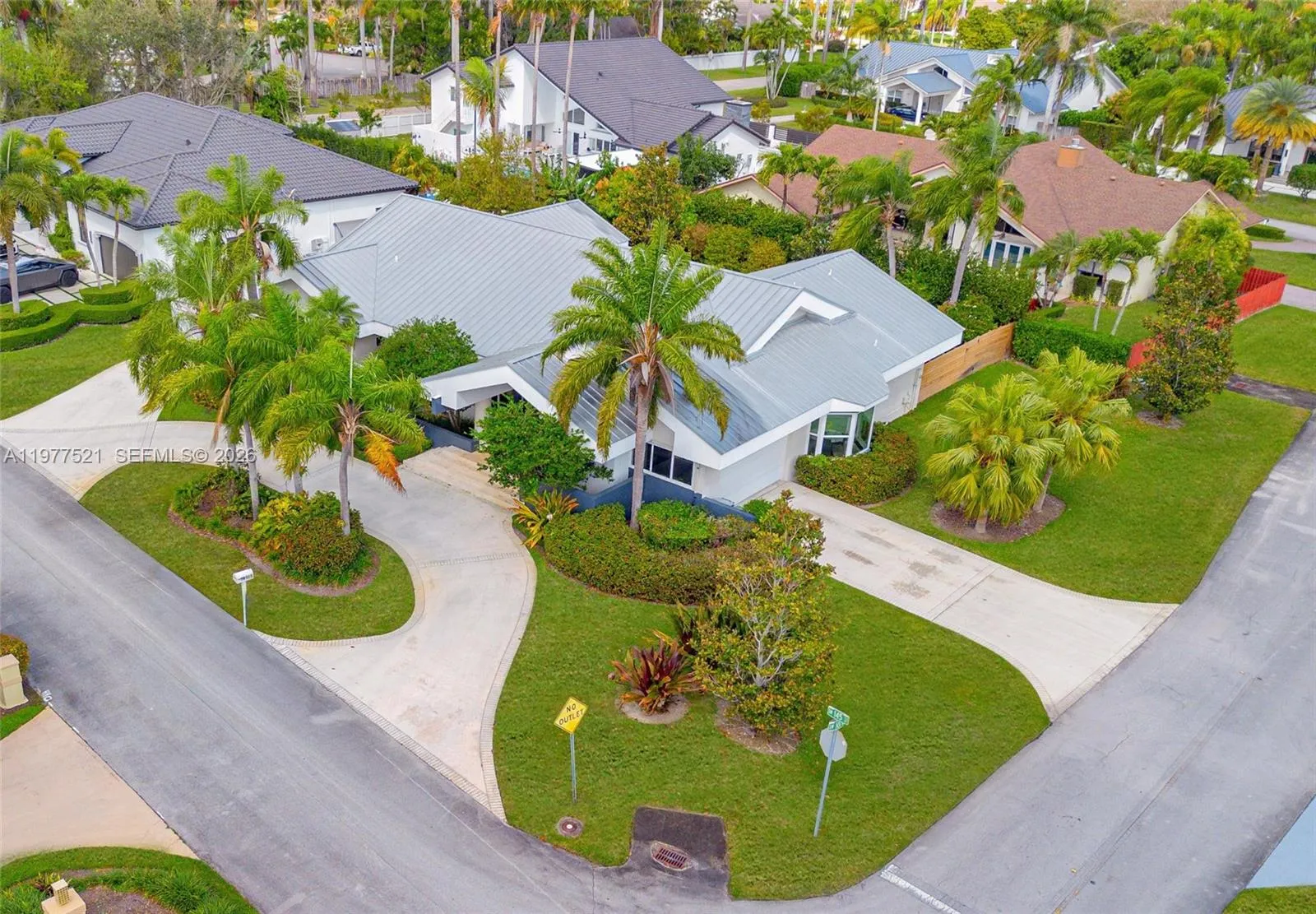 10101 Sw 145th St, Miami, Florida 33176, Miami, Florida 33176, 5 Bedrooms Bedrooms, ,4 BathroomsBathrooms,Residential,For Sale,10101 Sw 145th St, Miami, Florida 33176,A11977521