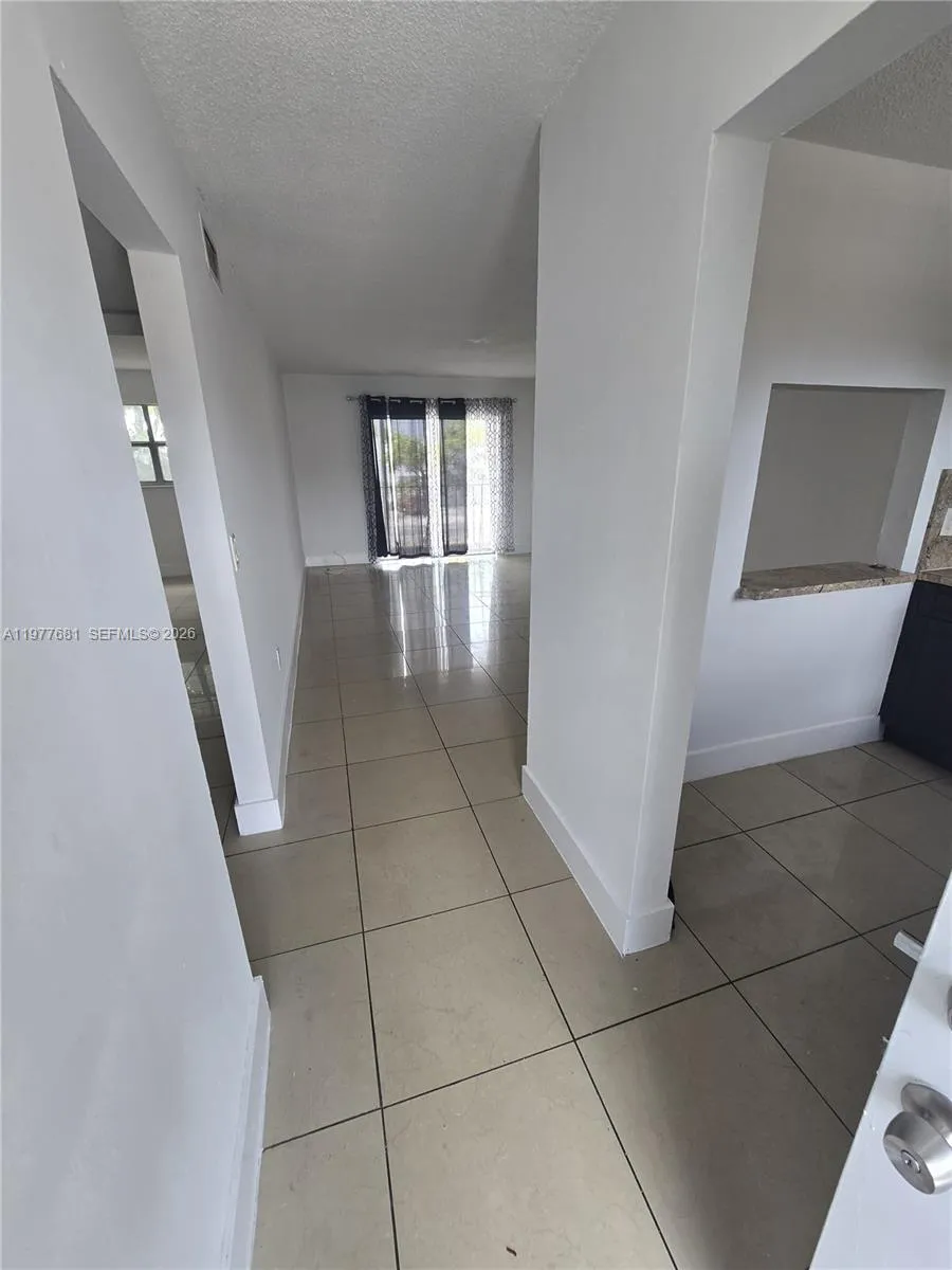 13725 Ne 6th Ave 203, North Miami, Florida 33161, North Miami, Florida 33161, 1 Bedroom Bedrooms, ,1 BathroomBathrooms,Residential Lease,For Rent,13725 Ne 6th Ave 203, North Miami, Florida 33161,A11977681
