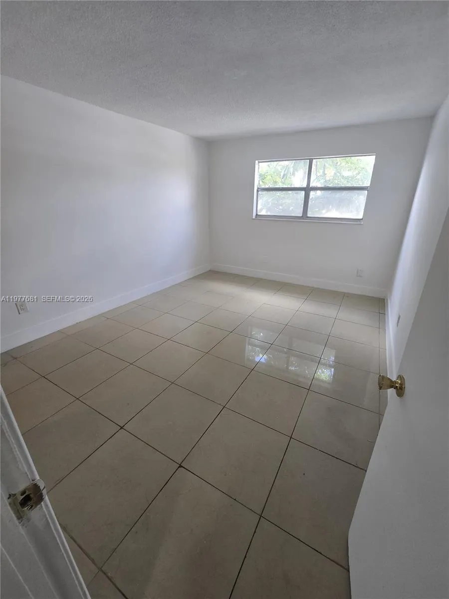 13725 Ne 6th Ave 203, North Miami, Florida 33161, North Miami, Florida 33161, 1 Bedroom Bedrooms, ,1 BathroomBathrooms,Residential Lease,For Rent,13725 Ne 6th Ave 203, North Miami, Florida 33161,A11977681