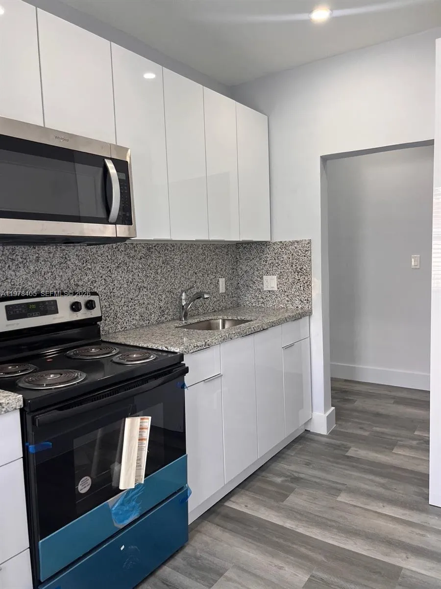 852 Sw 13th Ave, Miami, Florida 33135, Miami, Florida 33135, ,Commercial Sale,For Sale,852 Sw 13th Ave, Miami, Florida 33135,A11978405