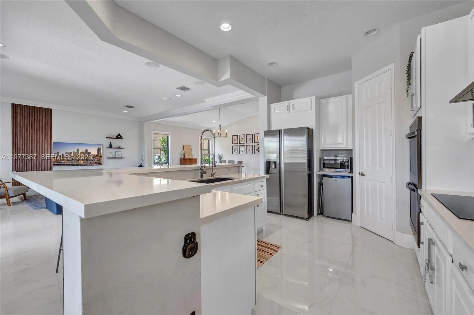 3950 W Hibiscus St, Weston, Florida 33332, Weston, Florida 33332, 4 Bedrooms Bedrooms, ,3 BathroomsBathrooms,Residential Lease,For Rent,3950 W Hibiscus St, Weston, Florida 33332,A11977387