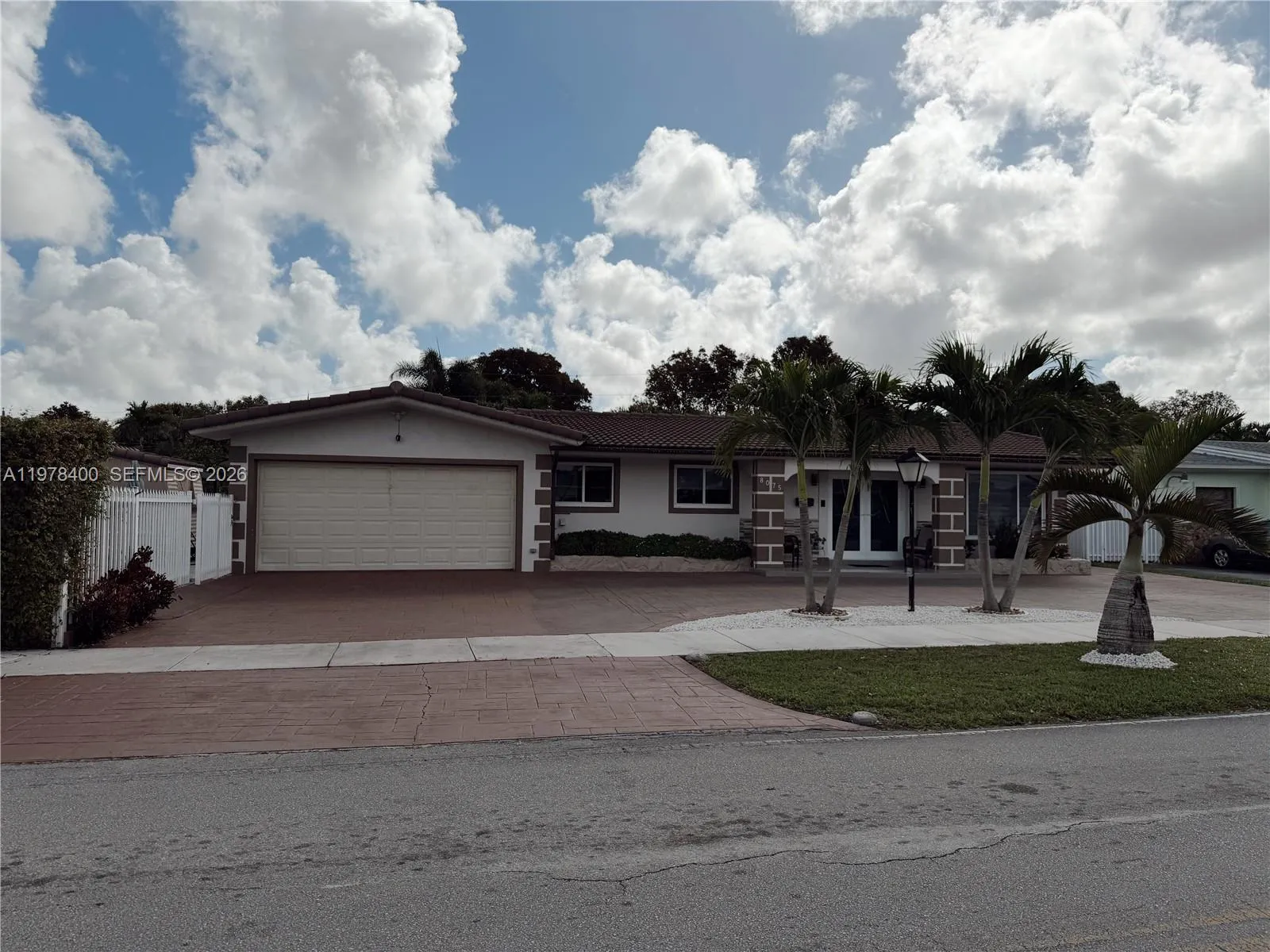 8075 W 18th Ln, Hialeah, Florida 33014, Hialeah, Florida 33014, 4 Bedrooms Bedrooms, ,3 BathroomsBathrooms,Residential,For Sale,8075 W 18th Ln, Hialeah, Florida 33014,A11978400