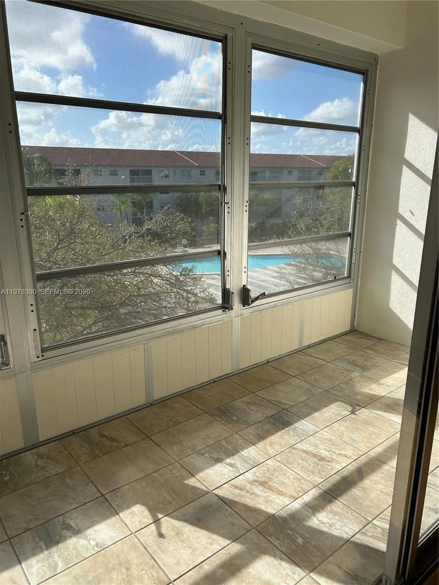 1400 Sw 124th Ter 405q, Pembroke Pines, Florida 33, Pembroke Pines, Florida 33027, ,1 BathroomBathrooms,Residential Lease,For Rent,1400 Sw 124th Ter 405q, Pembroke Pines, Florida 33,A11978390