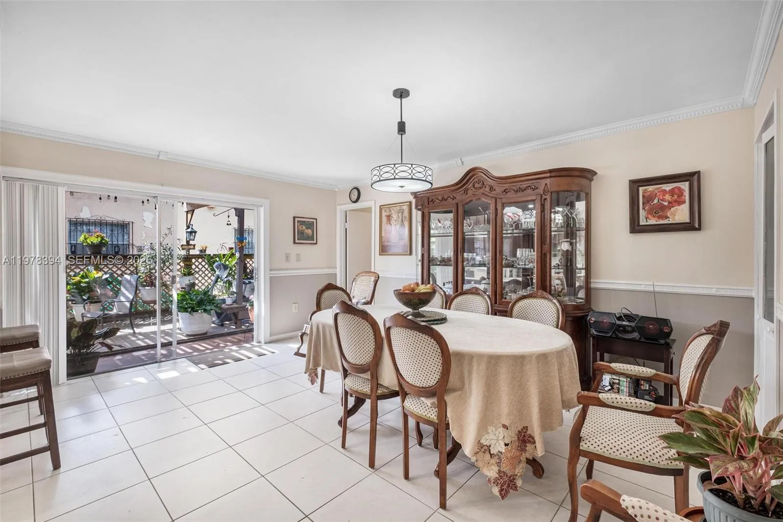 2862 Sw 38th Ct, Miami, Florida 33134, Miami, Florida 33134, ,Residential Income,For Sale,2862 Sw 38th Ct, Miami, Florida 33134,A11978394