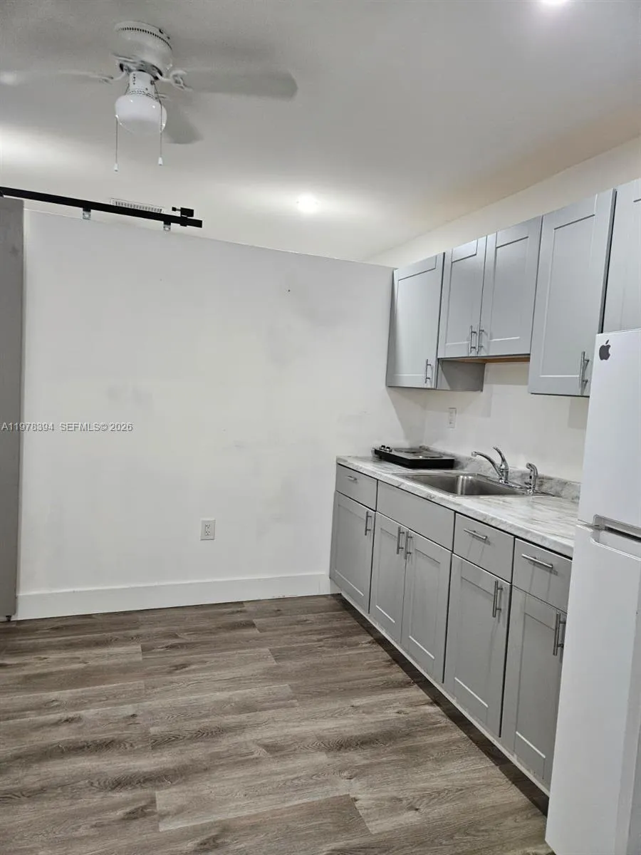 2862 Sw 38th Ct, Miami, Florida 33134, Miami, Florida 33134, ,Residential Income,For Sale,2862 Sw 38th Ct, Miami, Florida 33134,A11978394