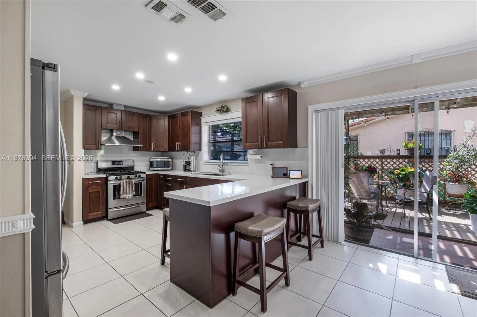 2862 Sw 38th Ct, Miami, Florida 33134, Miami, Florida 33134, ,Residential Income,For Sale,2862 Sw 38th Ct, Miami, Florida 33134,A11978394