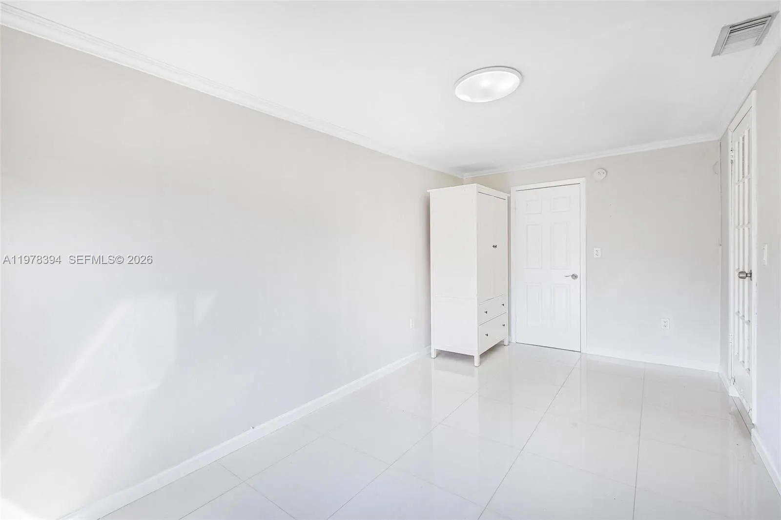 2862 Sw 38th Ct, Miami, Florida 33134, Miami, Florida 33134, ,Residential Income,For Sale,2862 Sw 38th Ct, Miami, Florida 33134,A11978394