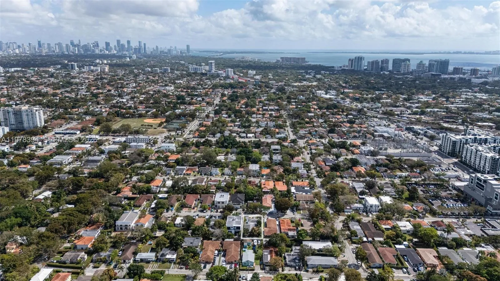 2862 Sw 38th Ct, Miami, Florida 33134, Miami, Florida 33134, ,Residential Income,For Sale,2862 Sw 38th Ct, Miami, Florida 33134,A11978394