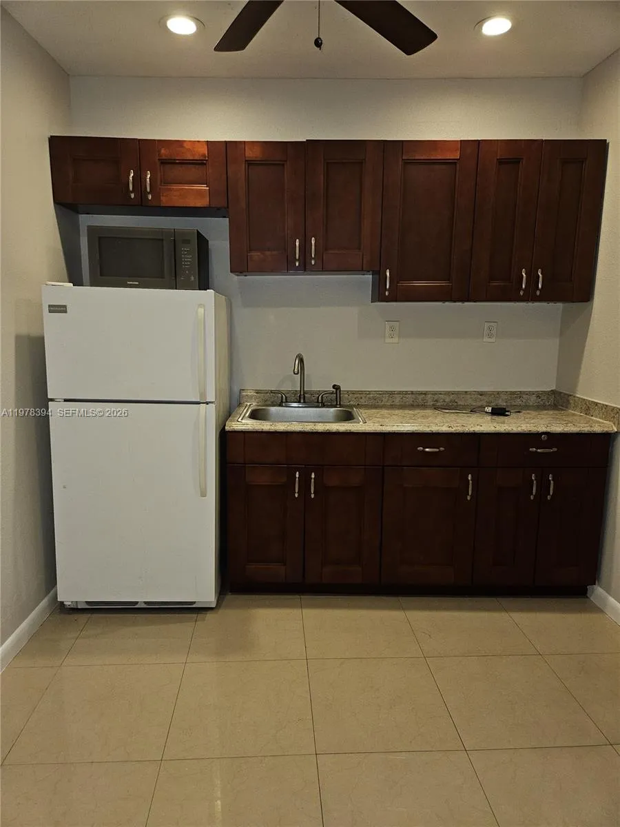 2862 Sw 38th Ct, Miami, Florida 33134, Miami, Florida 33134, ,Residential Income,For Sale,2862 Sw 38th Ct, Miami, Florida 33134,A11978394
