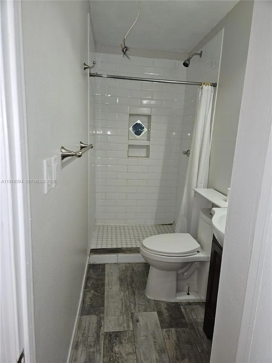2862 Sw 38th Ct, Miami, Florida 33134, Miami, Florida 33134, ,Residential Income,For Sale,2862 Sw 38th Ct, Miami, Florida 33134,A11978394