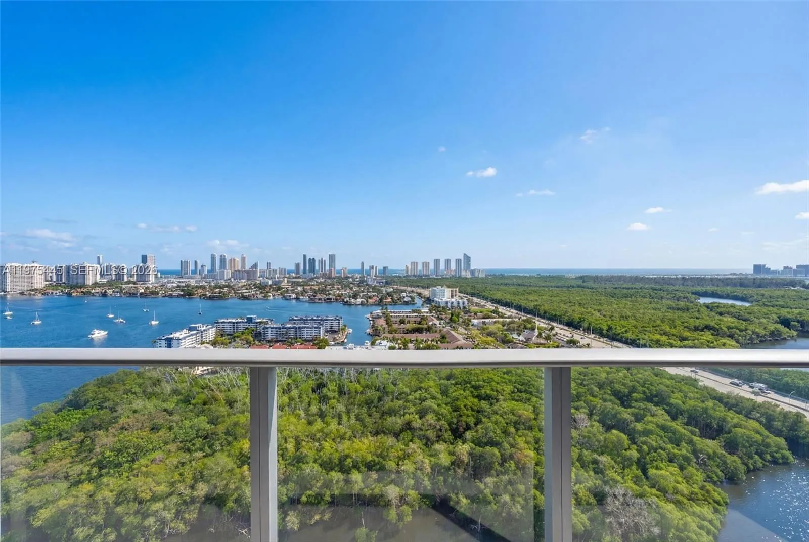 16385 Biscayne Blvd 2920, North Miami Beach, Flori, North Miami Beach, Florida 33160, 1 Bedroom Bedrooms, ,2 BathroomsBathrooms,Residential,For Sale,16385 Biscayne Blvd 2920, North Miami Beach, Flori,A11975445
