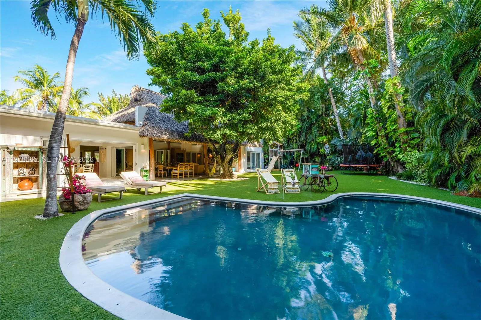 330 Gulf Rd, Key Biscayne, Florida 33149, Key Biscayne, Florida 33149, 5 Bedrooms Bedrooms, ,5 BathroomsBathrooms,Residential,For Sale,330 Gulf Rd, Key Biscayne, Florida 33149,A11978085