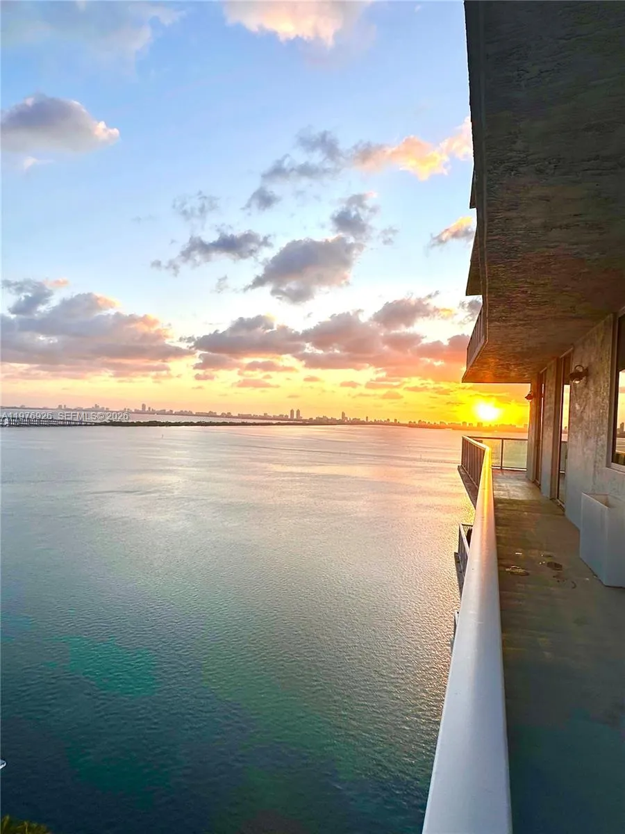 700 Ne 25th St 1503, Miami, Florida 33137, Miami, Florida 33137, 2 Bedrooms Bedrooms, ,2 BathroomsBathrooms,Residential Lease,For Rent,700 Ne 25th St 1503, Miami, Florida 33137,A11976926