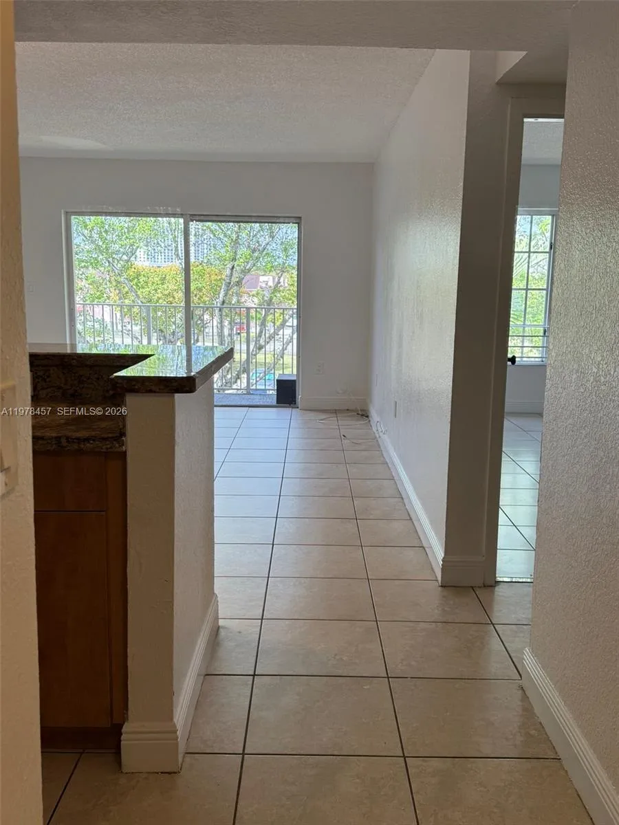 5122 Nw 79th Ave 304, Doral, Florida 33166, Doral, Florida 33166, 1 Bedroom Bedrooms, ,1 BathroomBathrooms,Residential Lease,For Rent,5122 Nw 79th Ave 304, Doral, Florida 33166,A11978457