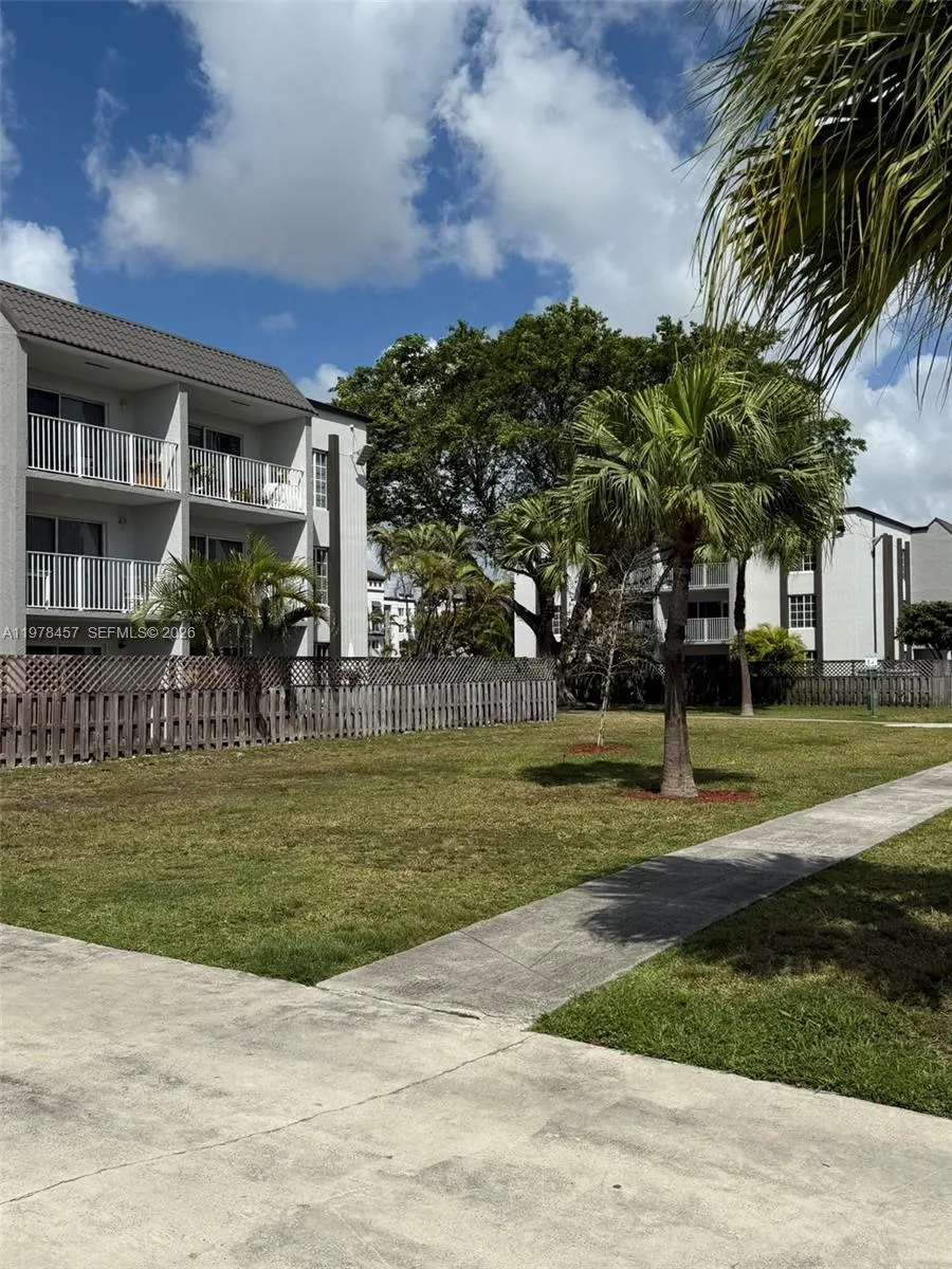 5122 Nw 79th Ave 304, Doral, Florida 33166, Doral, Florida 33166, 1 Bedroom Bedrooms, ,1 BathroomBathrooms,Residential Lease,For Rent,5122 Nw 79th Ave 304, Doral, Florida 33166,A11978457