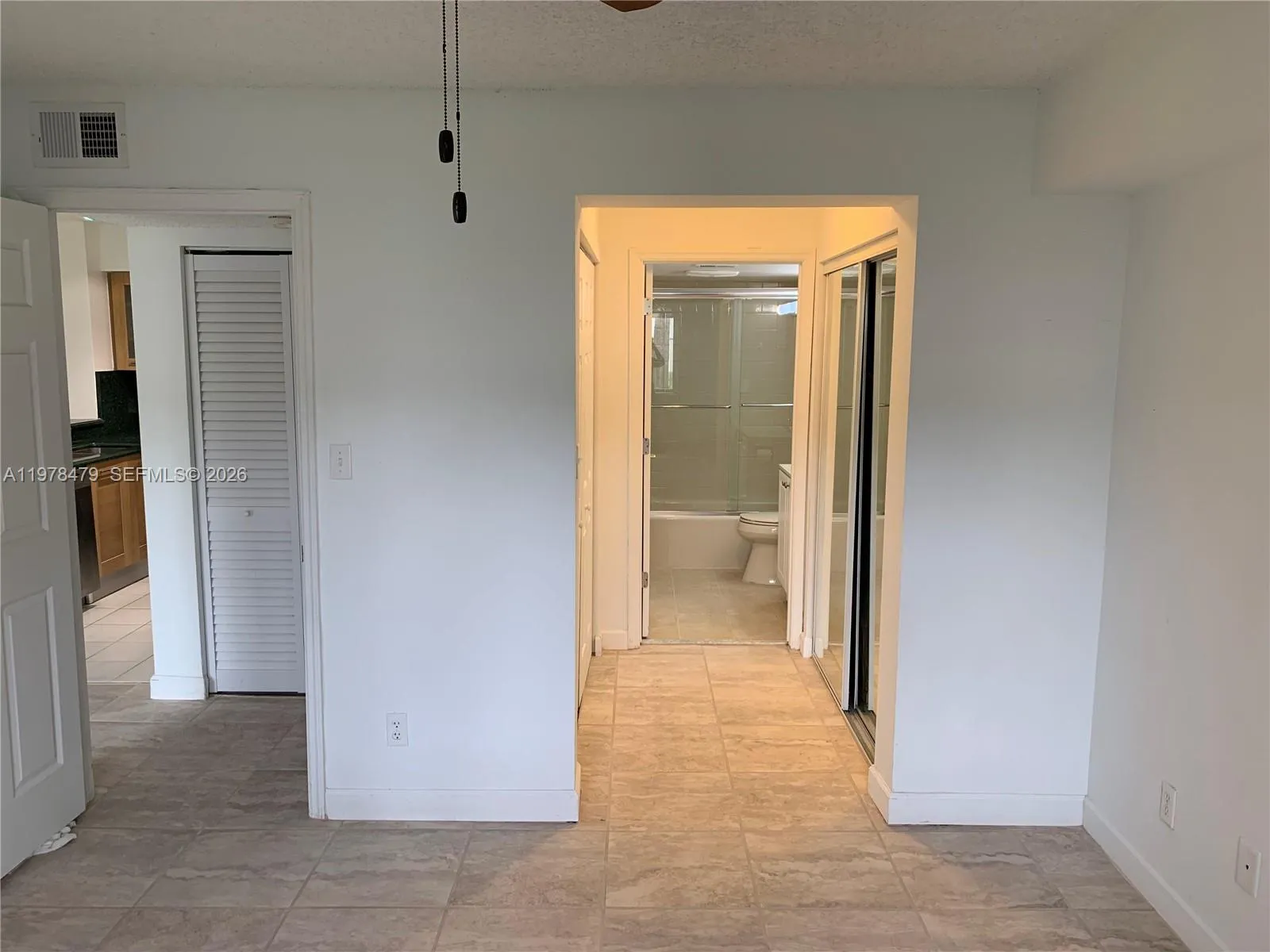 570 S Park Rd 13-6, Hollywood, Florida 33021, Hollywood, Florida 33021, 2 Bedrooms Bedrooms, ,2 BathroomsBathrooms,Residential Lease,For Rent,570 S Park Rd 13-6, Hollywood, Florida 33021,A11978479