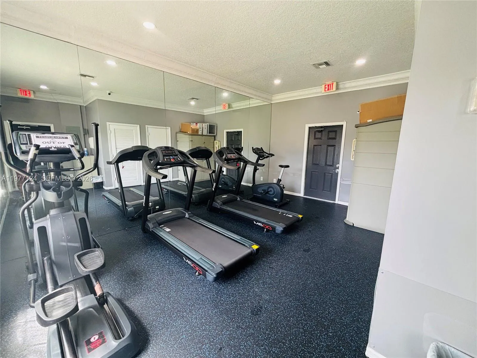 16134 Emerald Cove Rd 16134, Weston, Florida 33331, Weston, Florida 33331, 2 Bedrooms Bedrooms, ,2 BathroomsBathrooms,Residential Lease,For Rent,16134 Emerald Cove Rd 16134, Weston, Florida 33331,A11977124