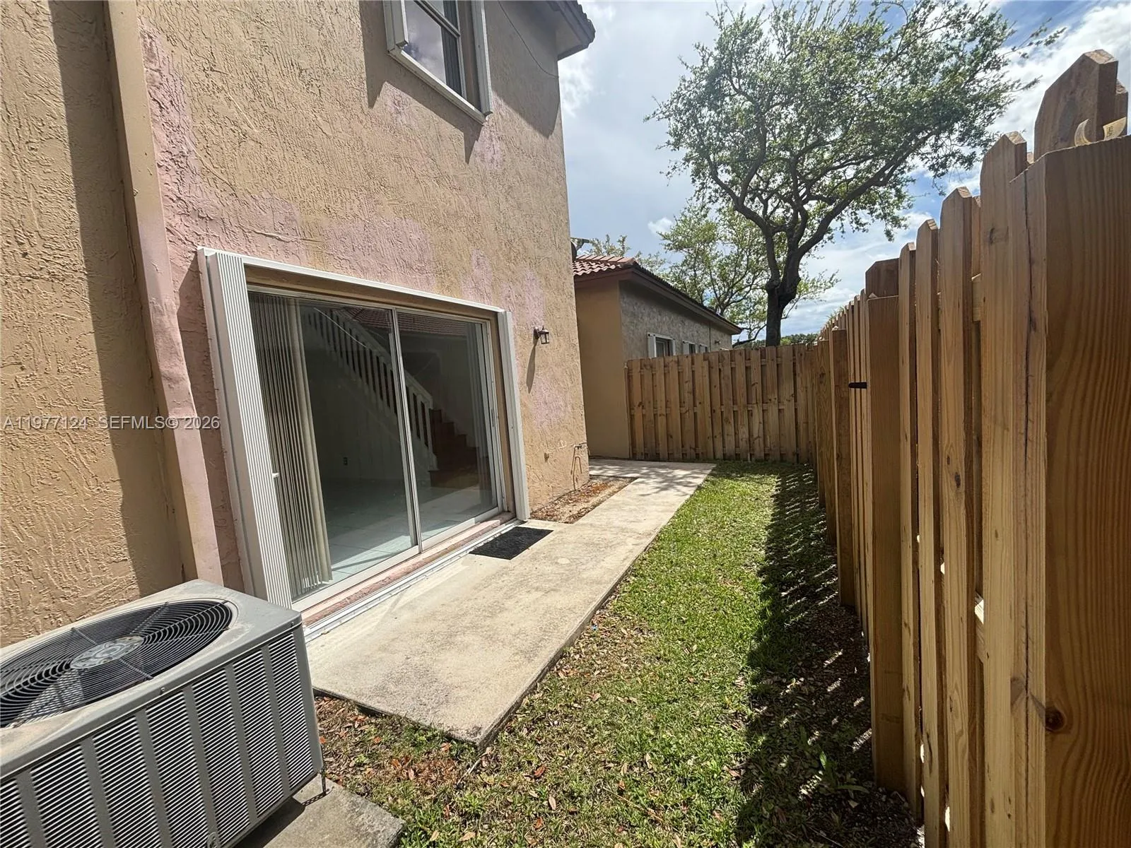 16134 Emerald Cove Rd 16134, Weston, Florida 33331, Weston, Florida 33331, 2 Bedrooms Bedrooms, ,2 BathroomsBathrooms,Residential Lease,For Rent,16134 Emerald Cove Rd 16134, Weston, Florida 33331,A11977124