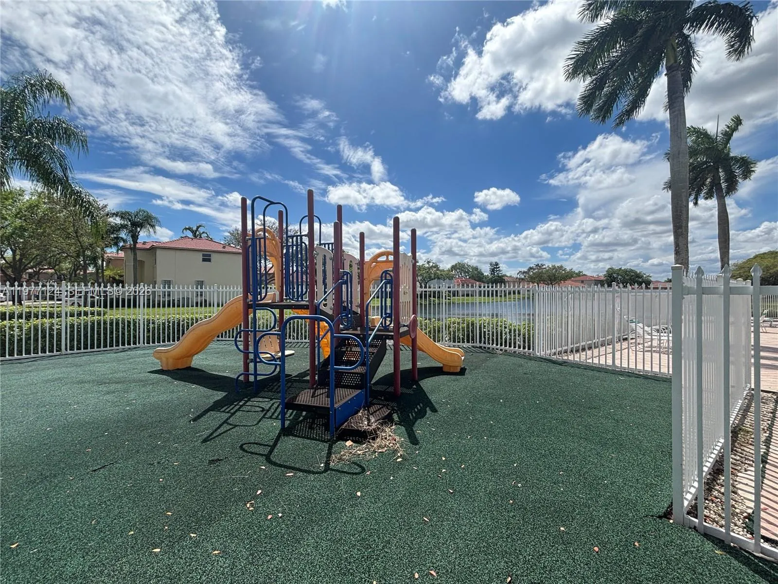 16134 Emerald Cove Rd 16134, Weston, Florida 33331, Weston, Florida 33331, 2 Bedrooms Bedrooms, ,2 BathroomsBathrooms,Residential Lease,For Rent,16134 Emerald Cove Rd 16134, Weston, Florida 33331,A11977124