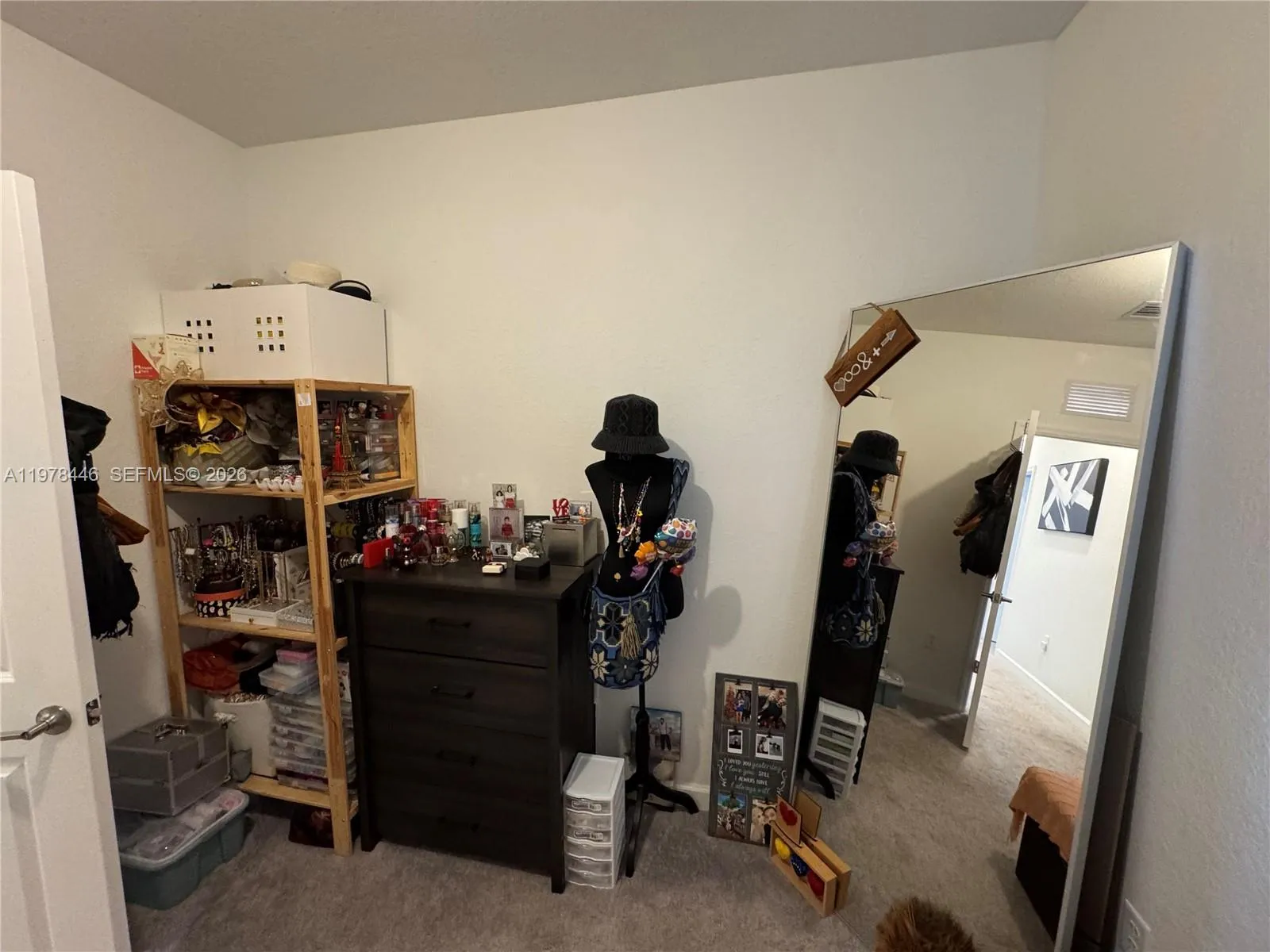 2604 Se 19th St, Homestead, Florida 33035, Homestead, Florida 33035, 3 Bedrooms Bedrooms, ,2 BathroomsBathrooms,Residential Lease,For Rent,2604 Se 19th St, Homestead, Florida 33035,A11978446