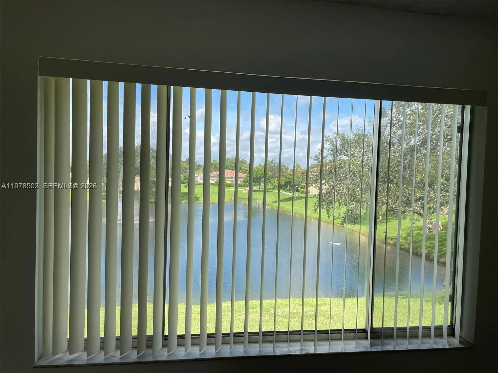 918 Twin Lakes Dr 8-m, Coral Springs, Florida 3307, Coral Springs, Florida 33071, 2 Bedrooms Bedrooms, ,2 BathroomsBathrooms,Residential,For Sale,918 Twin Lakes Dr 8-m, Coral Springs, Florida 3307,A11978502