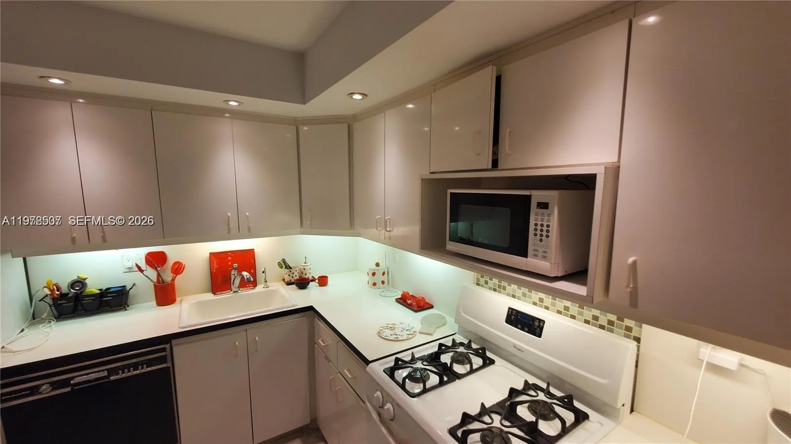 2030 S Ocean Dr 401, Hallandale Beach, Florida 330, Hallandale Beach, Florida 33009, 1 Bedroom Bedrooms, ,1 BathroomBathrooms,Residential Lease,For Rent,2030 S Ocean Dr 401, Hallandale Beach, Florida 330,A11978507