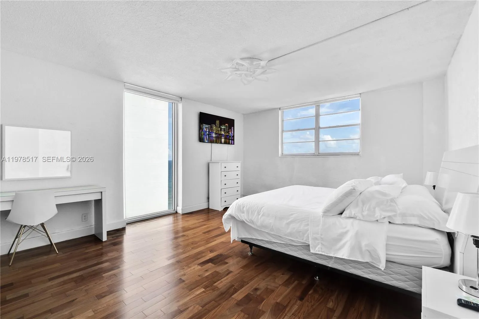 4001 S Ocean Dr 12r, Hollywood, Florida 33019, Hollywood, Florida 33019, 2 Bedrooms Bedrooms, ,2 BathroomsBathrooms,Residential Lease,For Rent,4001 S Ocean Dr 12r, Hollywood, Florida 33019,A11978517