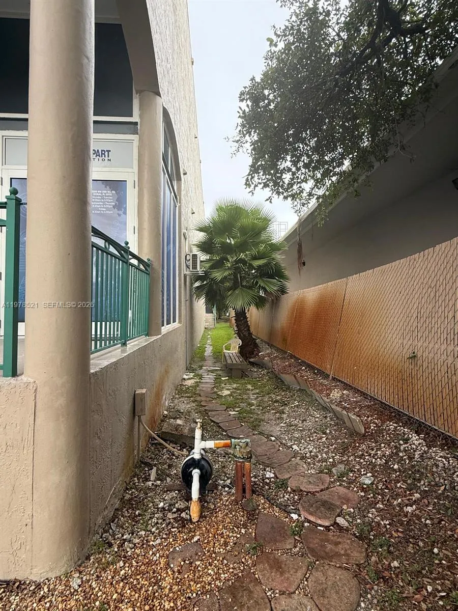 10200 Nw 25th St 113, Doral, Florida 33172, Doral, Florida 33172, ,Commercial Sale,For Sale,10200 Nw 25th St 113, Doral, Florida 33172,A11978521