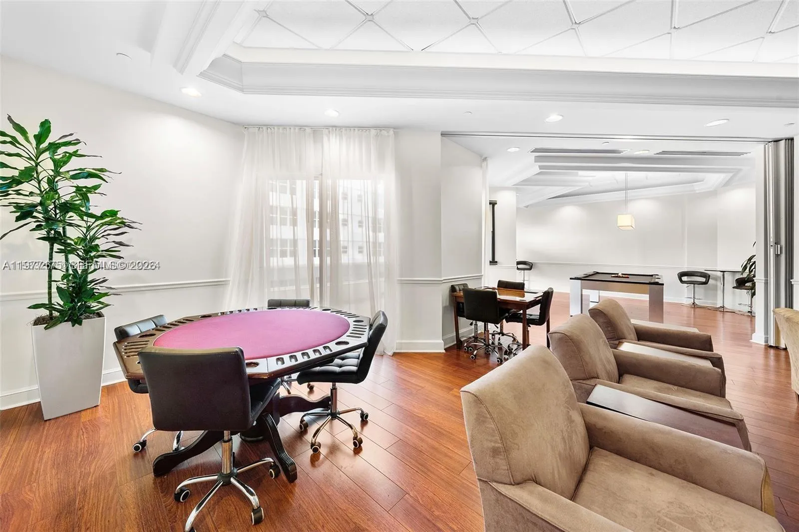 4775 Collins Ave 4005, Miami Beach, Florida 33140, Miami Beach, Florida 33140, 2 Bedrooms Bedrooms, ,2 BathroomsBathrooms,Residential Lease,For Rent,4775 Collins Ave 4005, Miami Beach, Florida 33140,A11977175